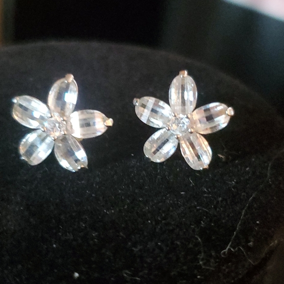 Jewelry - BEAUTIFUL AUSTRIAN CRYSTAL STAR EARRINGS